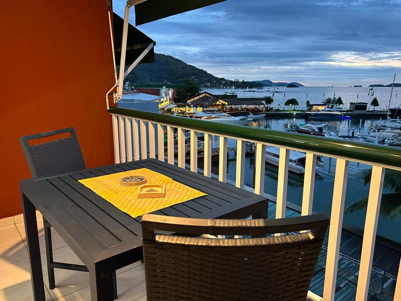 Flat Bijoux Frente Mar No Shopping Piratas , Com Estacionamento Gratuito Appartement Angra dos Reis Buitenkant foto