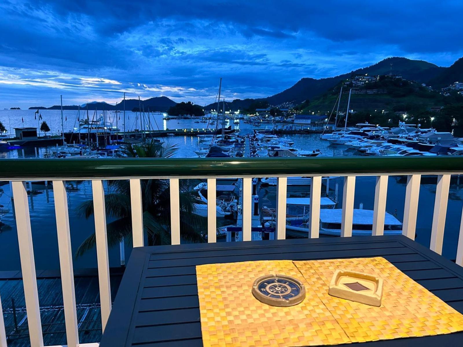 Flat Bijoux Frente Mar No Shopping Piratas , Com Estacionamento Gratuito Appartement Angra dos Reis Buitenkant foto